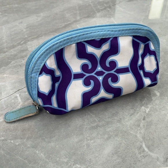 Sonia Kashuk Handbags - Sonia Kashuk Makeup or Toiletries Bag